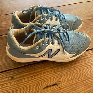 New Balance Metal Baseball Cleats for Big Boys size 6